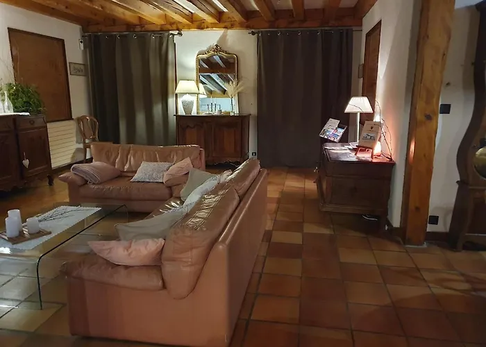 Au Charme Du Temps بيت للعطل